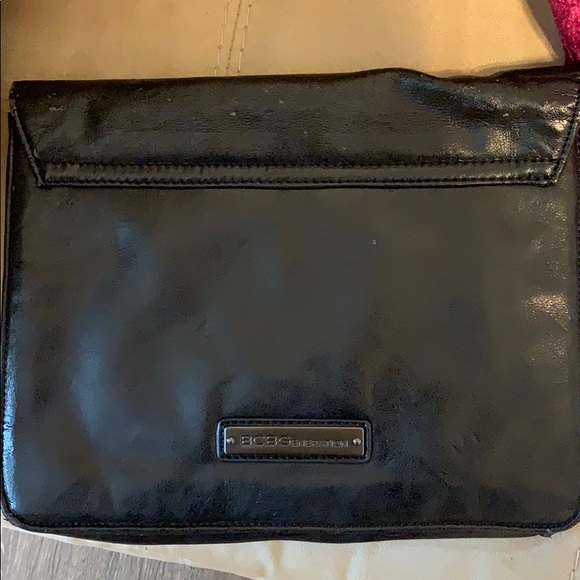 black BCBG clutch - Picture 4 of 4